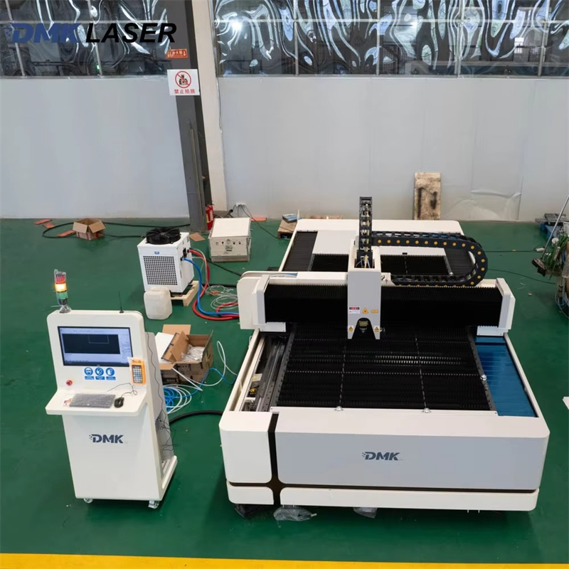 Cortador de Chapas Metálicas T - Industrial Laser Cutter For Metal avaliação e preço